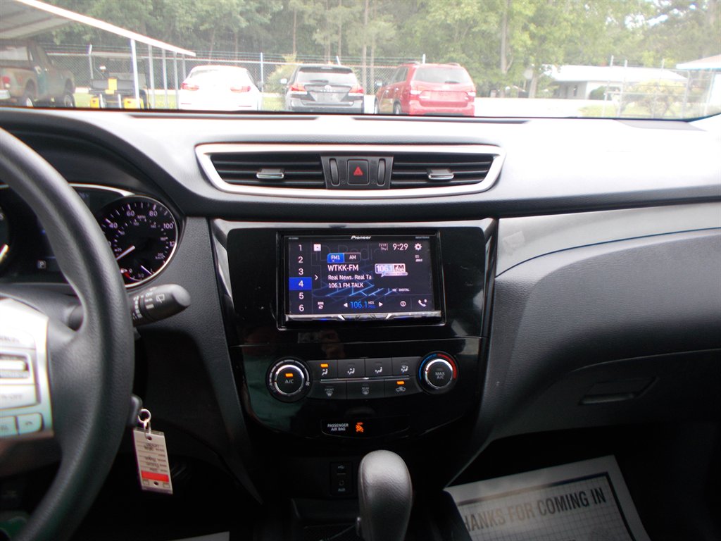2016 Nissan Rogue - $11,000