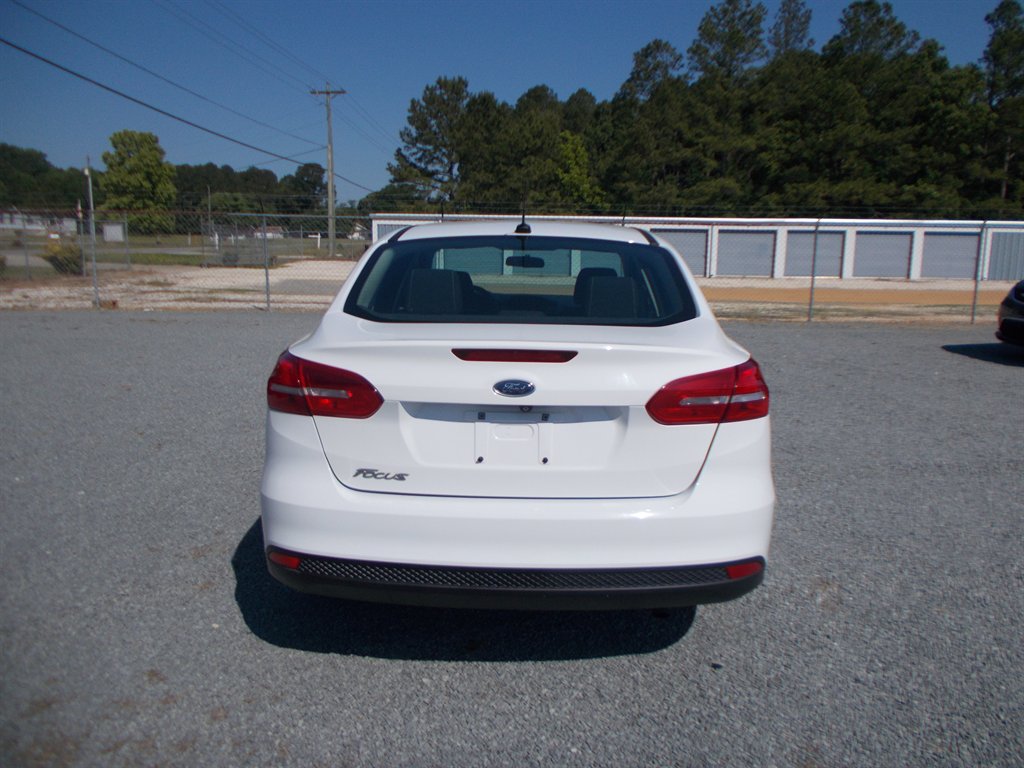 2017 Ford Focus - $10,000