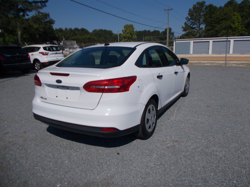 2017 Ford Focus - $10,000