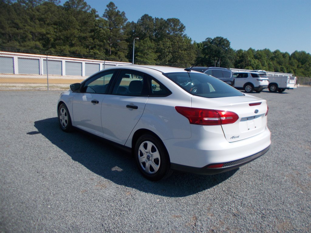 2017 Ford Focus - $10,000
