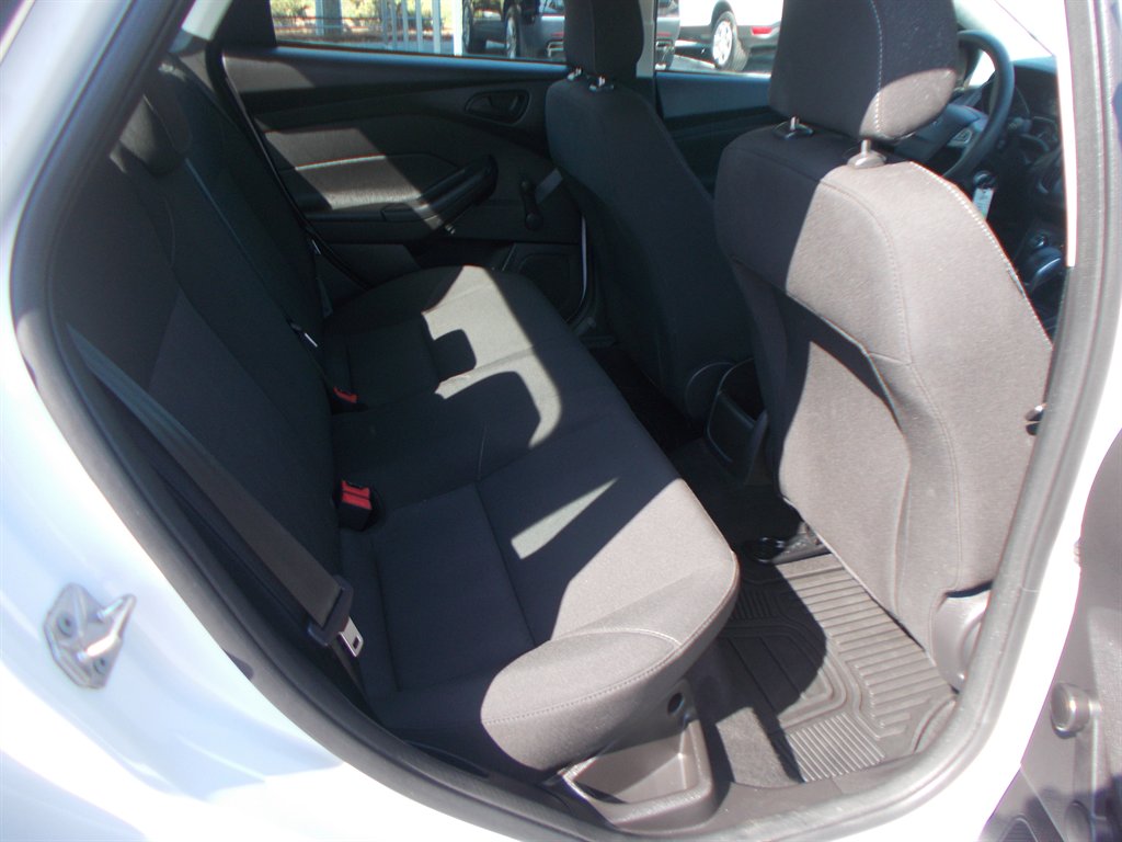 2017 Ford Focus - $10,000