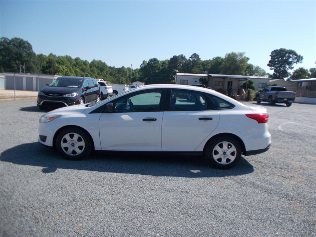 2017 Ford Focus - $10,000