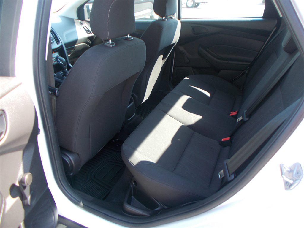 2017 Ford Focus - $10,000