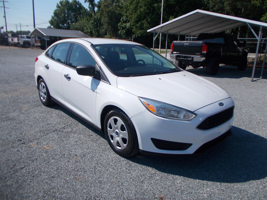 2017 Ford Focus - $10,000
