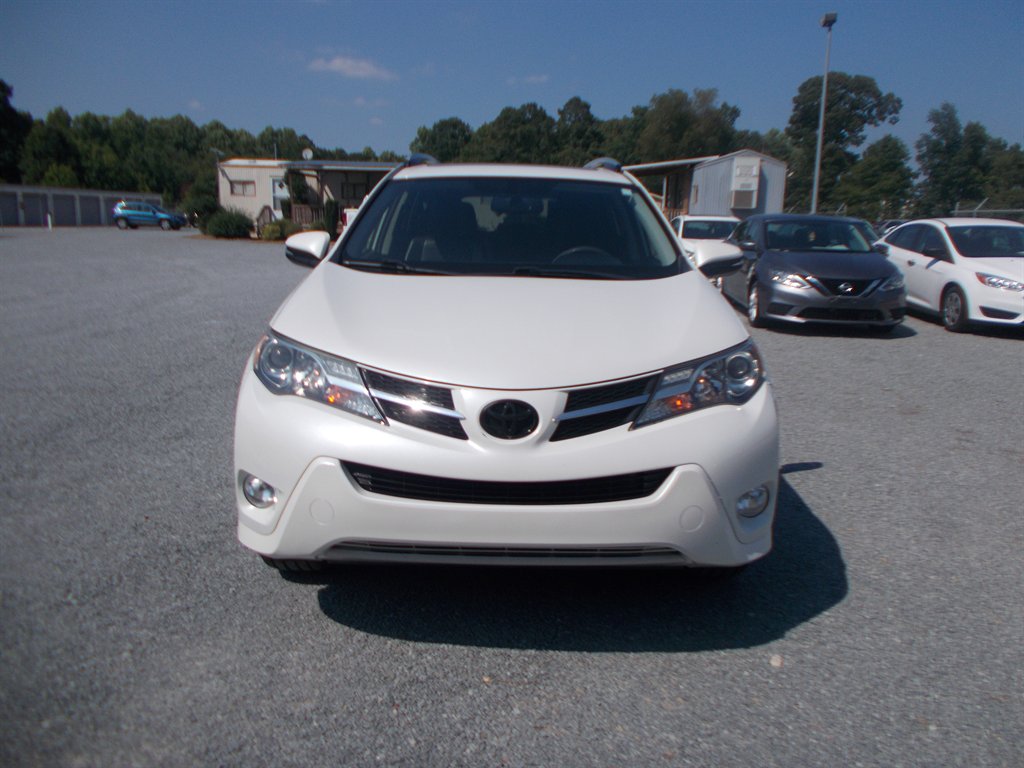 2015 Toyota RAV4 - $11,000