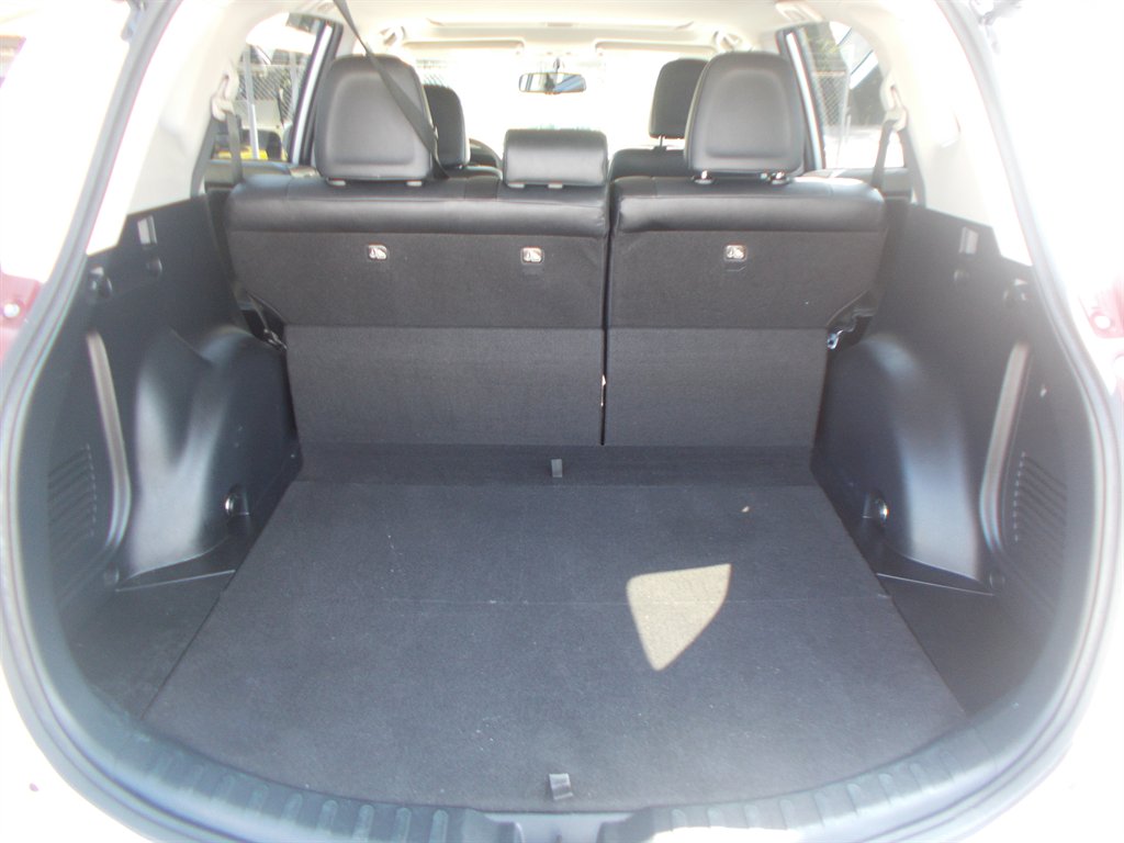 2015 Toyota RAV4 - $11,000