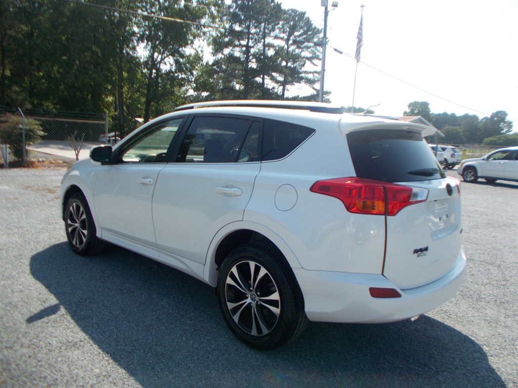 2015 Toyota RAV4 - $11,000