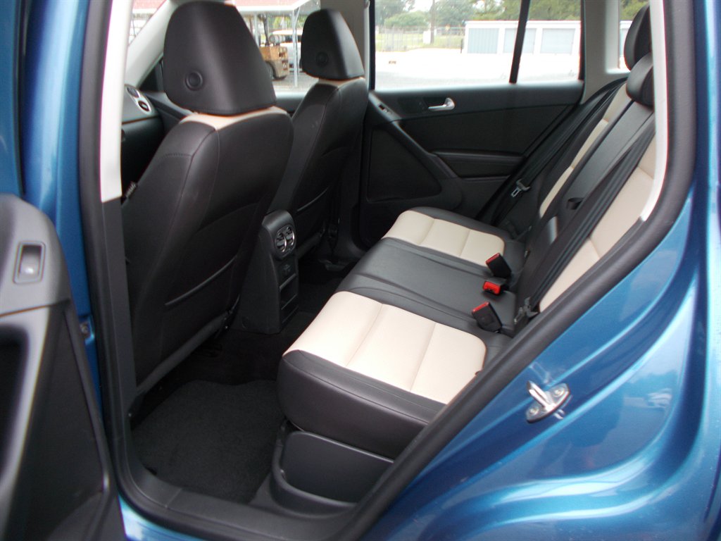 2017 Volkswagen Tiguan - $11,500