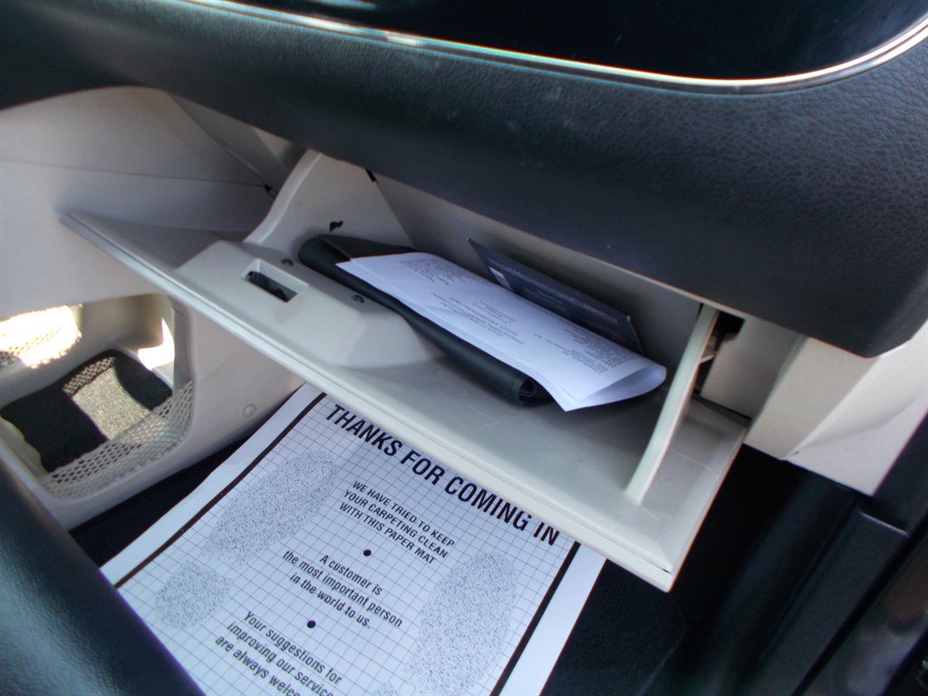 2017 Dodge Grand Caravan - $11,500