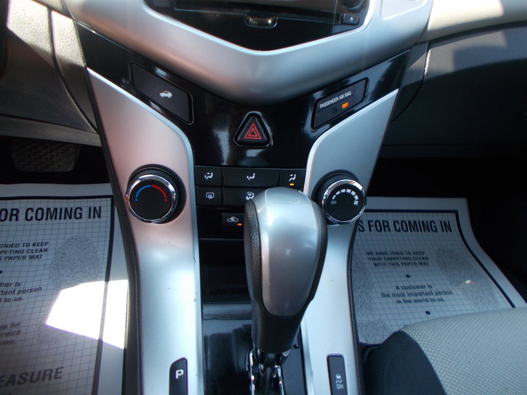 2016 Chevrolet Cruze - $12,000