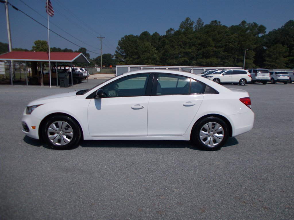2016 Chevrolet Cruze - $12,000