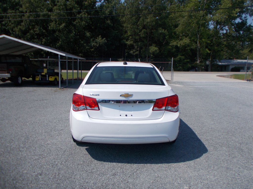 2016 Chevrolet Cruze - $12,000