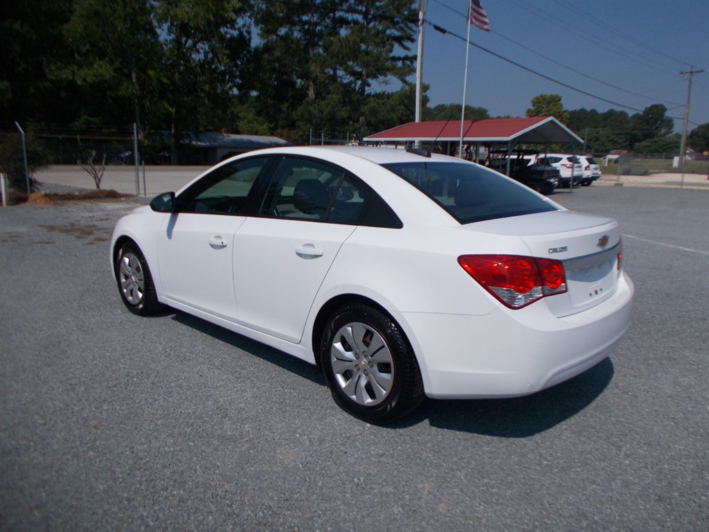 2016 Chevrolet Cruze - $12,000