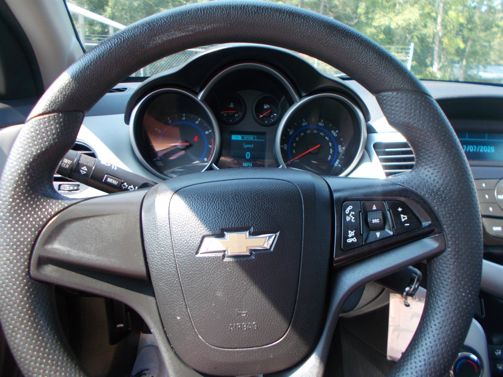 2016 Chevrolet Cruze - $12,000