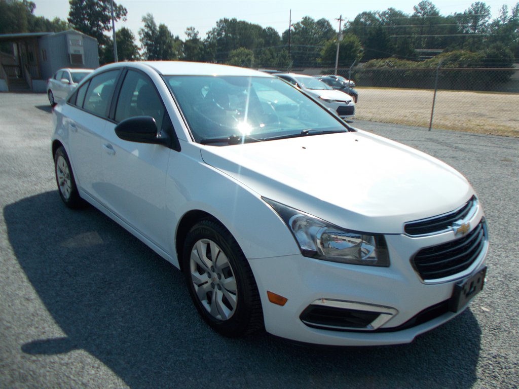 2016 Chevrolet Cruze - $12,000