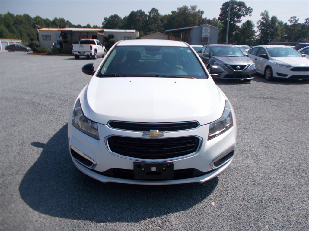 2016 Chevrolet Cruze - $12,000