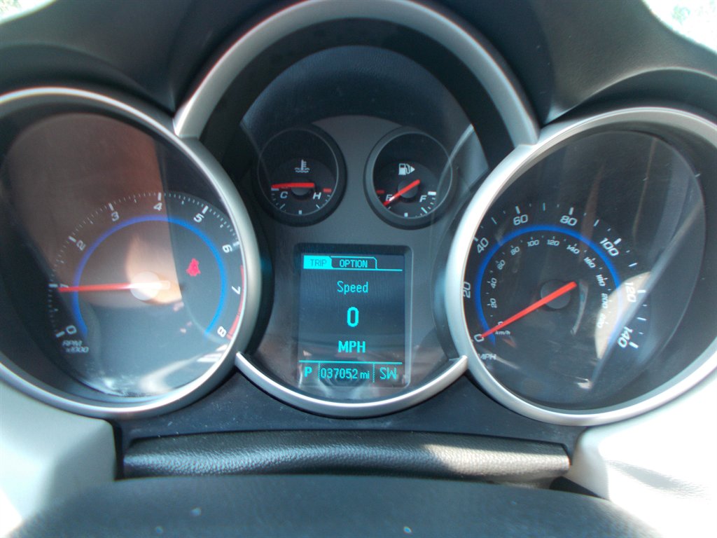 2016 Chevrolet Cruze - $12,000