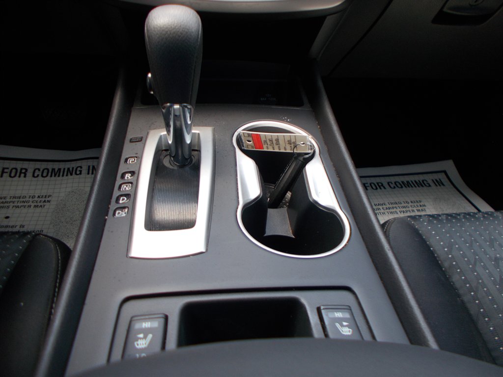 2016 Nissan Altima - $12,500
