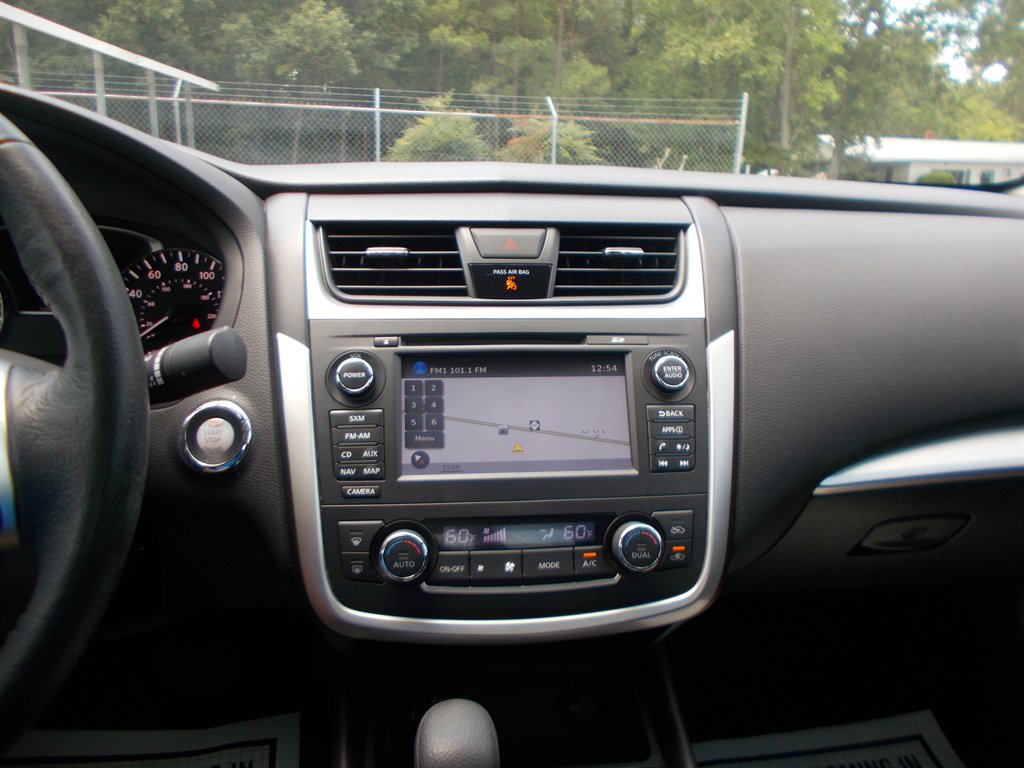 2016 Nissan Altima - $12,500