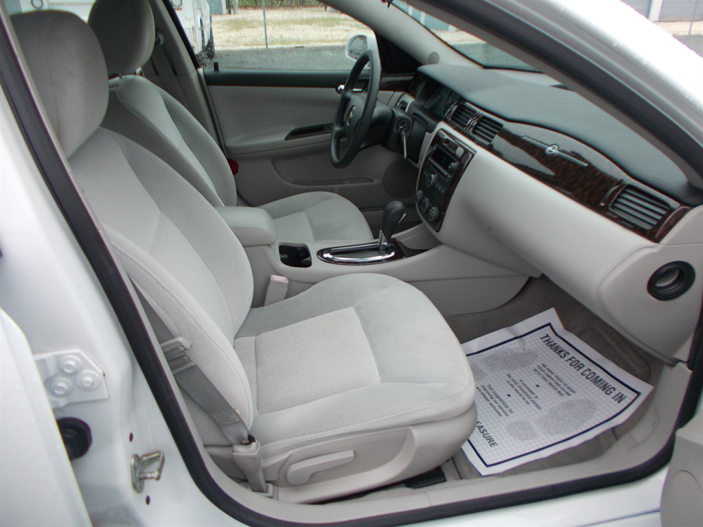 2014 Chevrolet Impala - $11,000