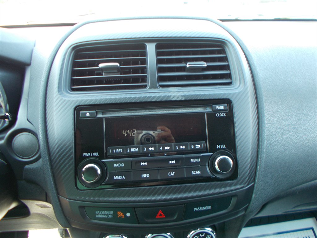 2017 Mitsubishi Outlander - $12,000
