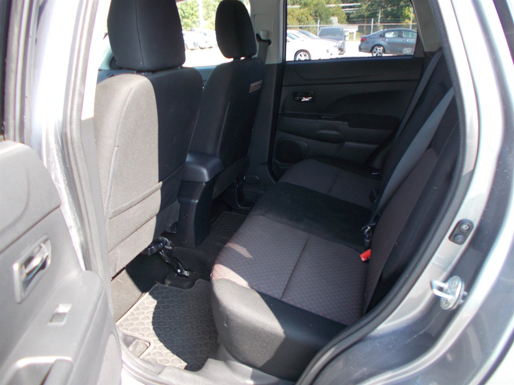 2017 Mitsubishi Outlander - $12,000