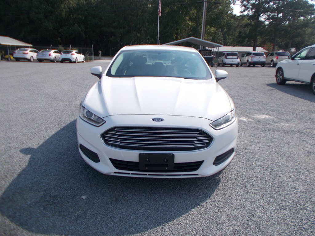 2016 Ford Fusion - $10,500