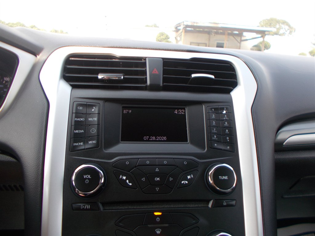 2016 Ford Fusion - $10,500