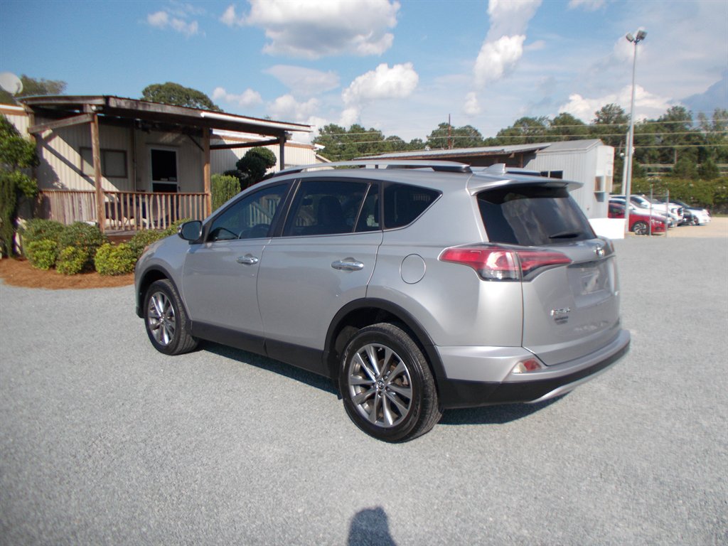 2016 Toyota RAV4 - $18,000
