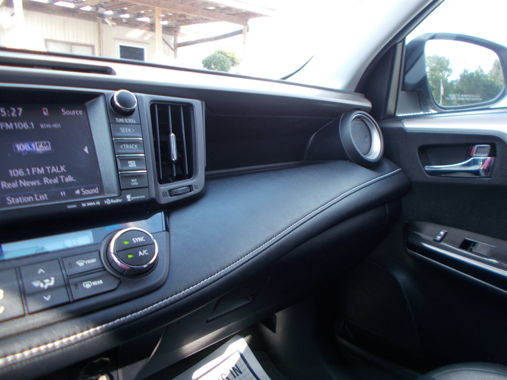 2016 Toyota RAV4 - $18,000