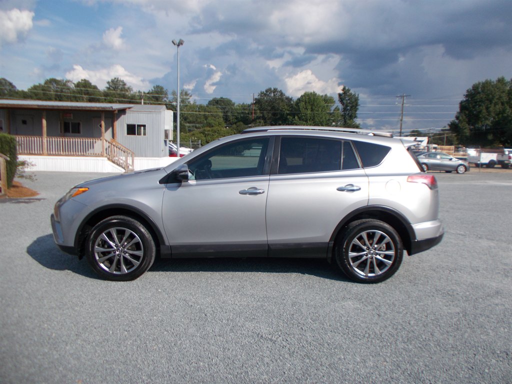 2016 Toyota RAV4 - $18,000