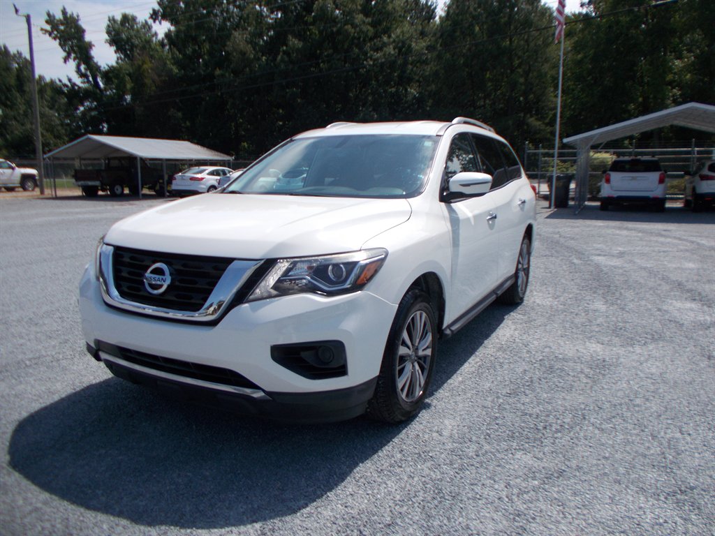 2019 Nissan Pathfinder - $12,000