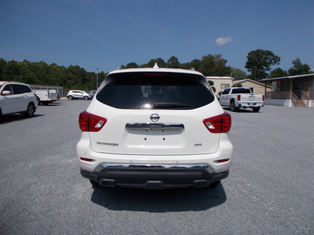2019 Nissan Pathfinder - $12,000