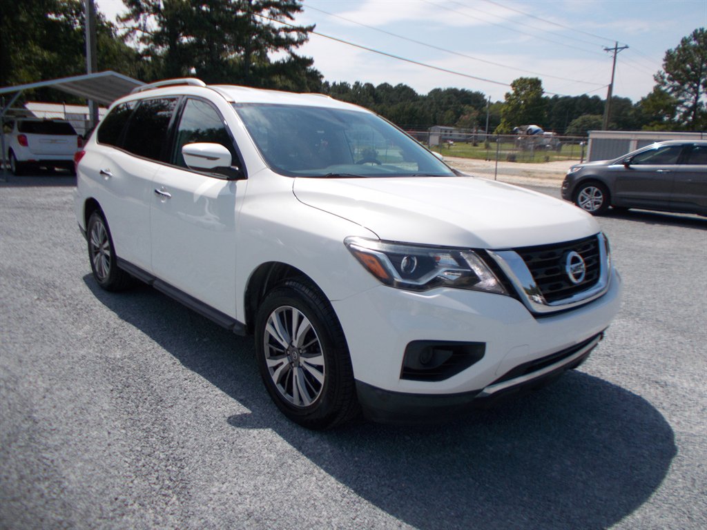 2019 Nissan Pathfinder - $12,000