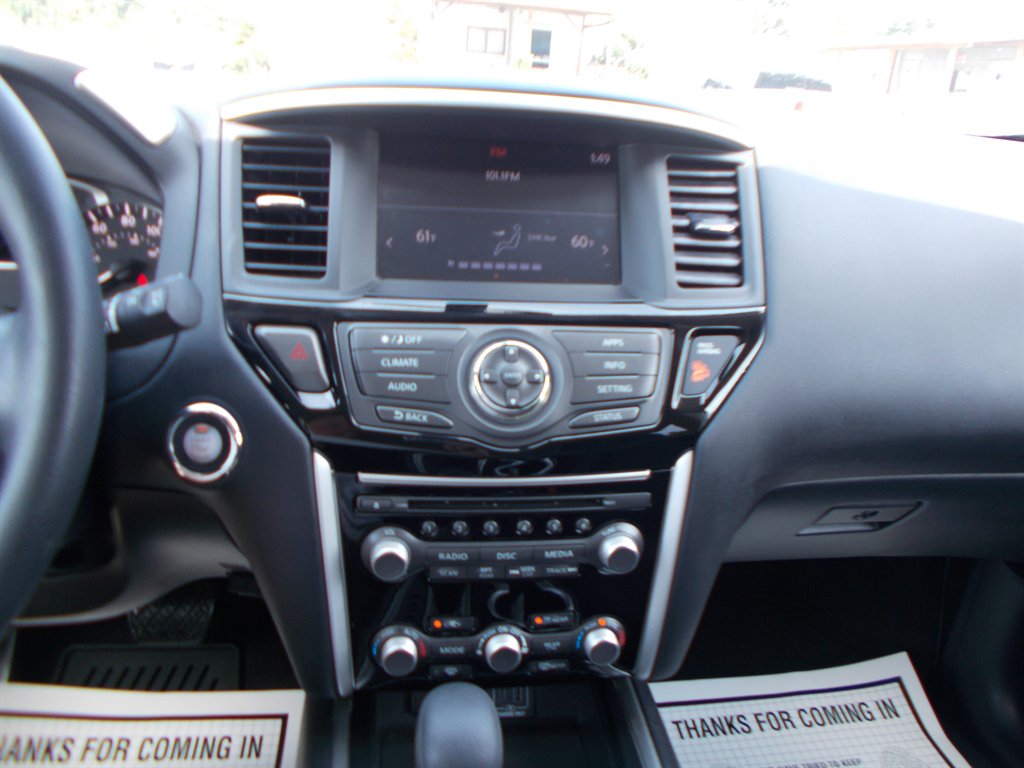 2019 Nissan Pathfinder - $12,000