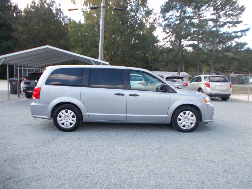 2019 Dodge Grand Caravan - $11,500