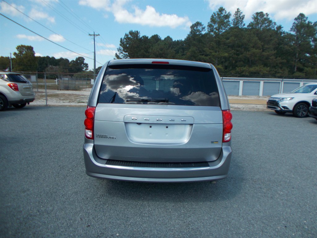 2019 Dodge Grand Caravan - $11,500