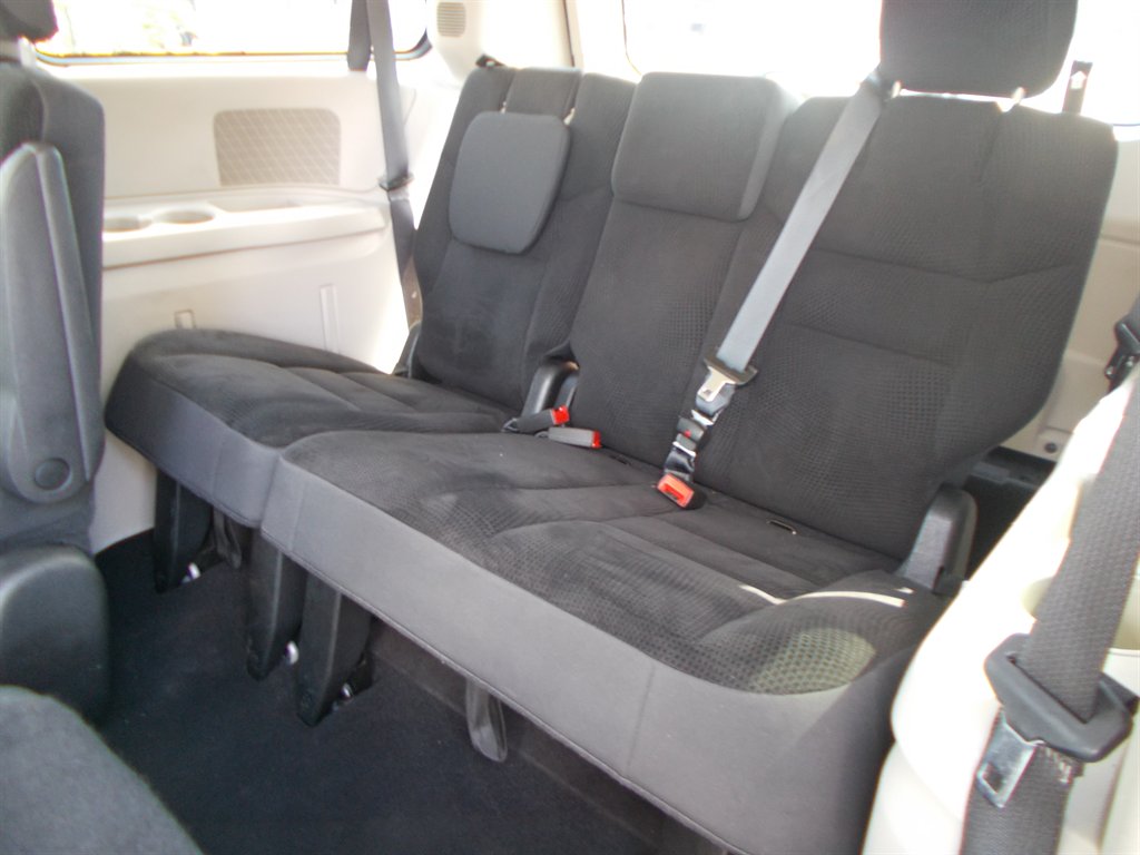 2019 Dodge Grand Caravan - $11,500