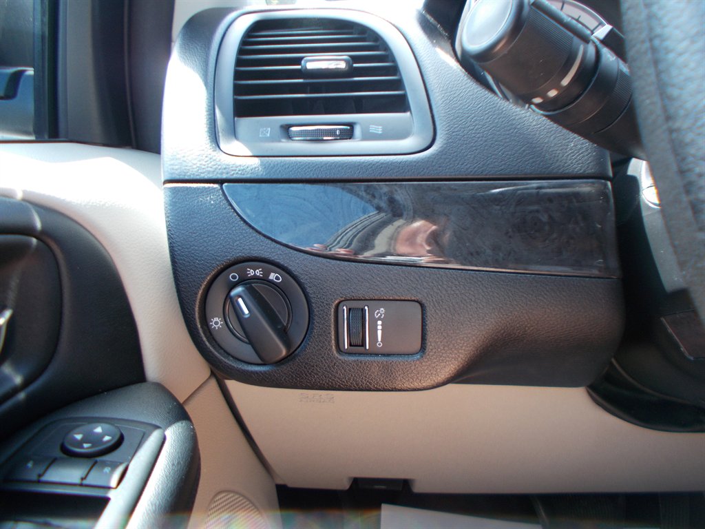 2019 Dodge Grand Caravan - $11,500