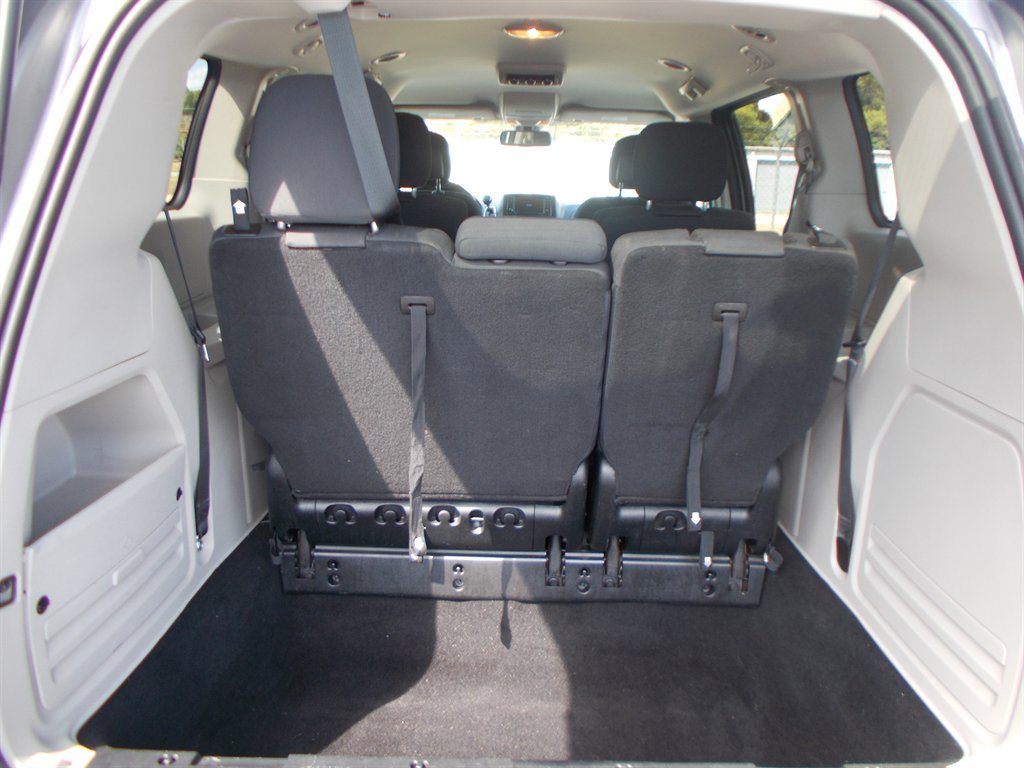 2019 Dodge Grand Caravan - $11,500