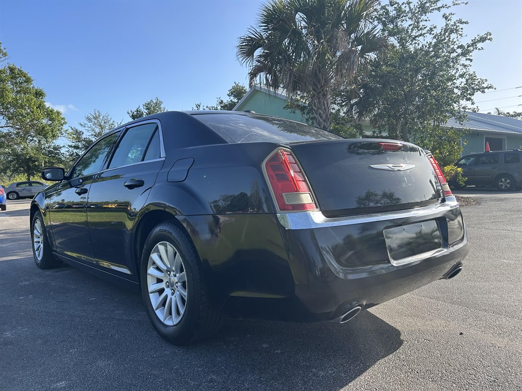 2023 Chrysler Pacifica Hybrid Touring L photo 4