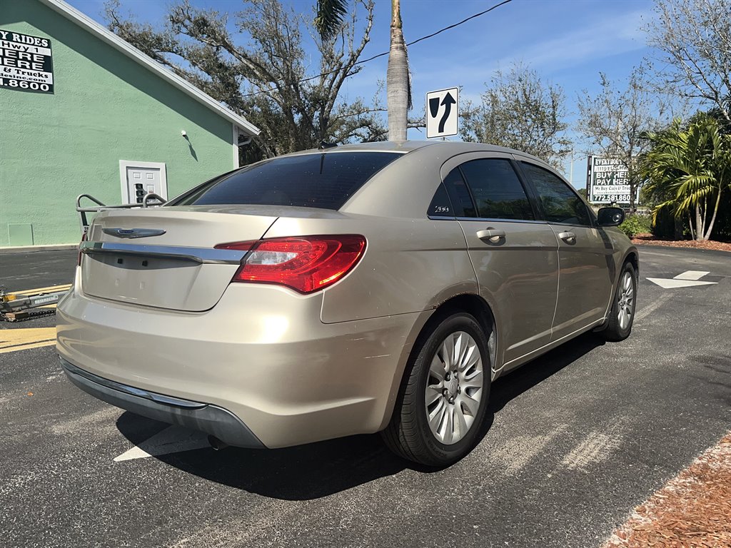 2014 Chrysler 200