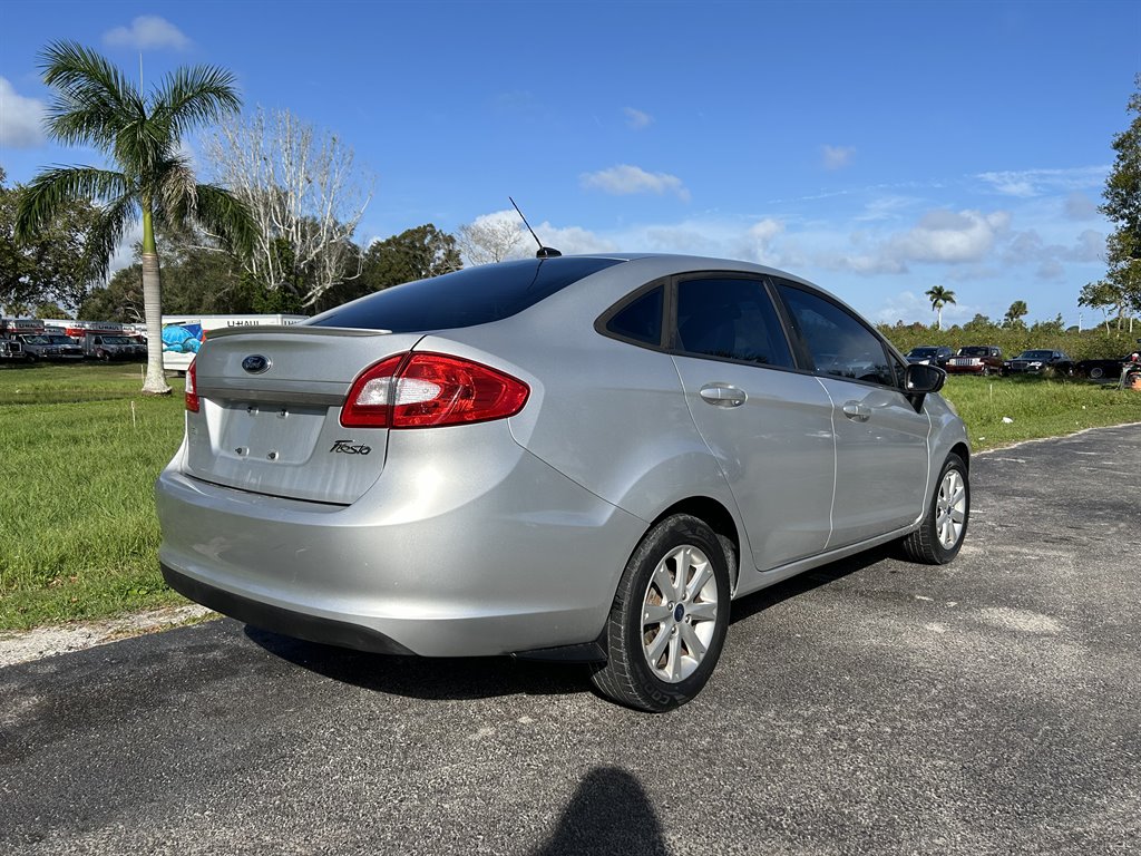 2013 Ford Fiesta