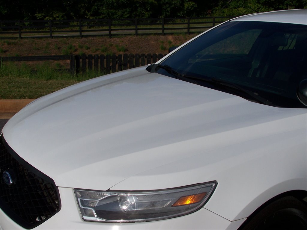2015 Ford Taurus - $12,990