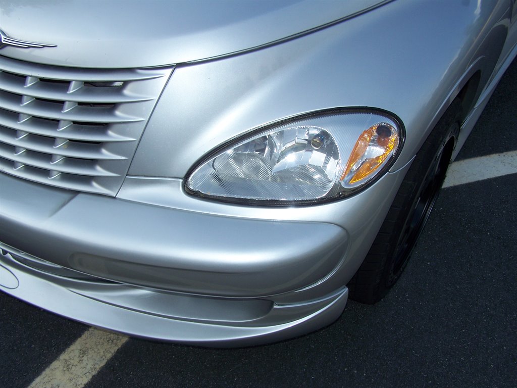 2004 Chrysler PT Cruiser photo