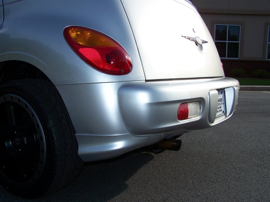 2004 Chrysler PT Cruiser photo