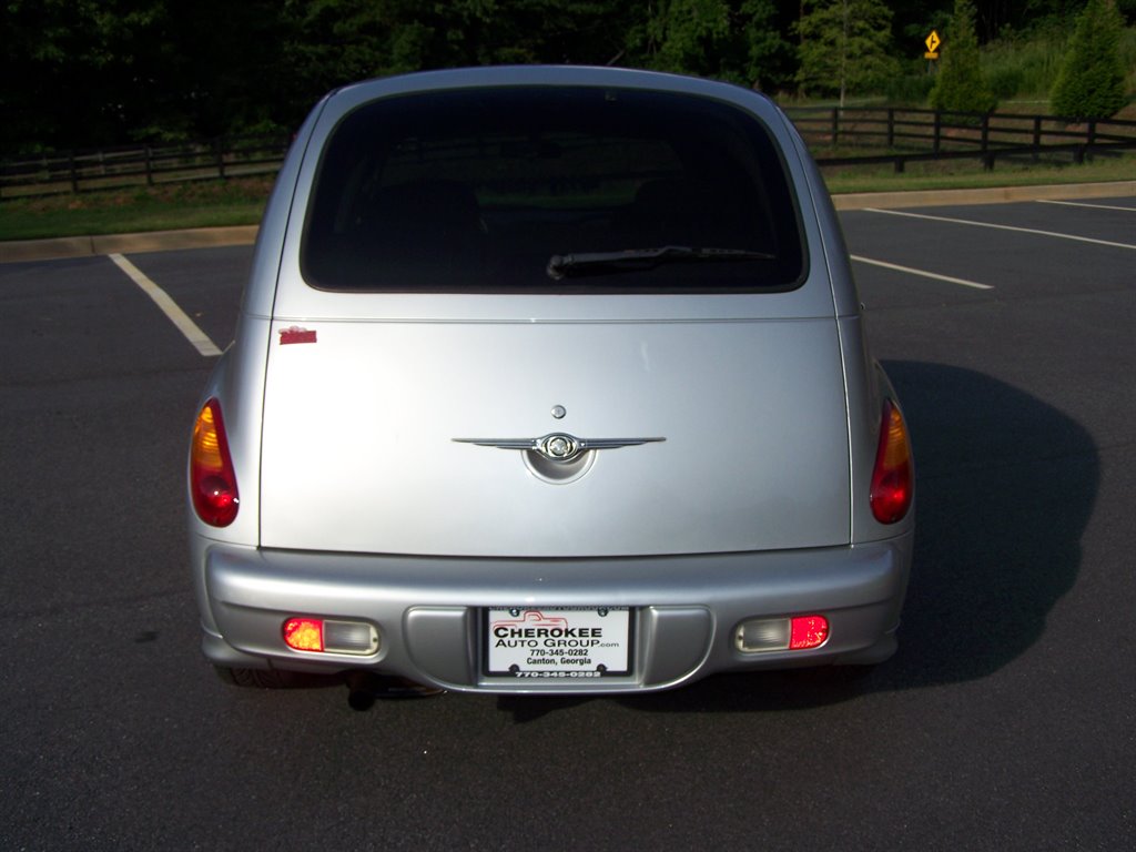 2004 Chrysler PT Cruiser photo