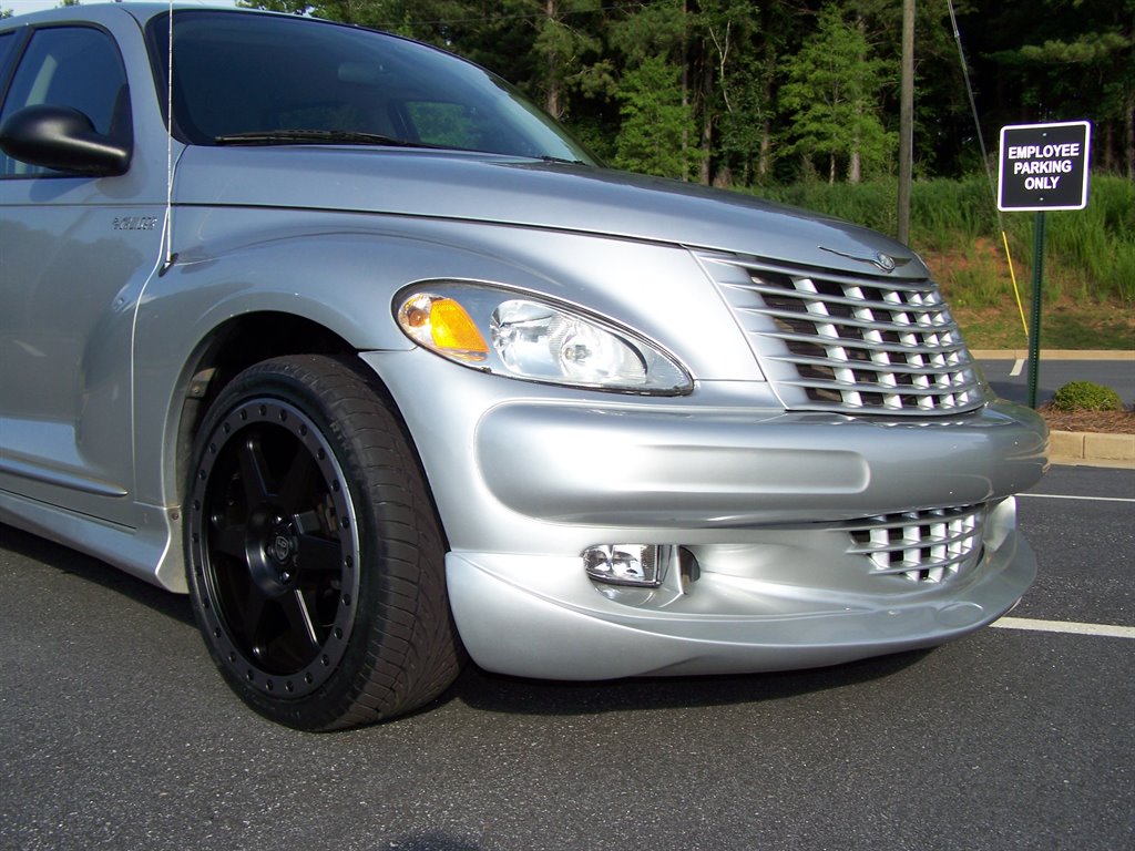 2004 Chrysler PT Cruiser photo