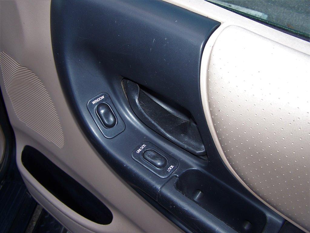 2002 Ford Ranger XL photo