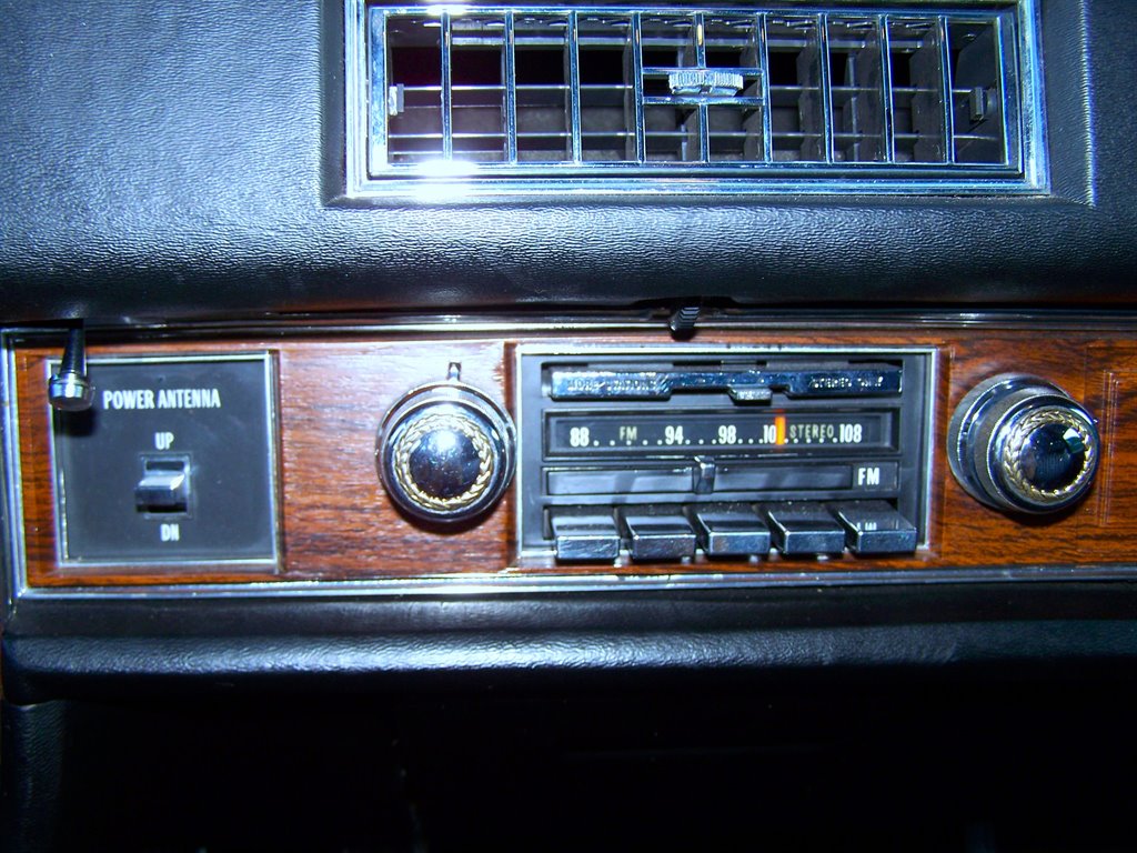 1976 Ford E-350 SD photo